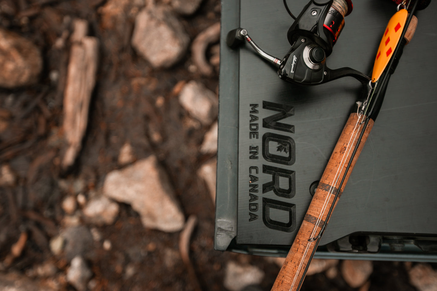 Tailgate Insert - (2019-2025) GMC/ Chevrolet Sierra/Silverado