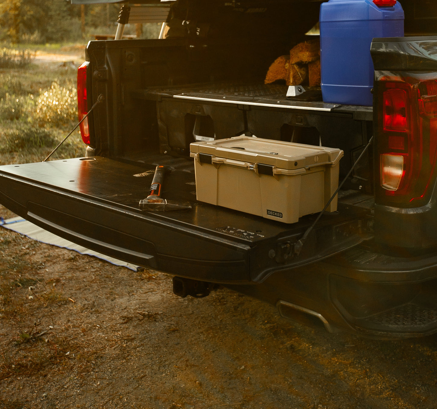 Tailgate Insert - (2019-2025) GMC/ Chevrolet Sierra/Silverado