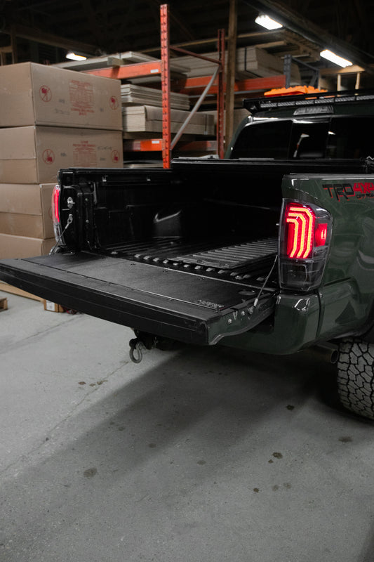 Tailgate Insert - (2005-2023) Toyota Tacoma